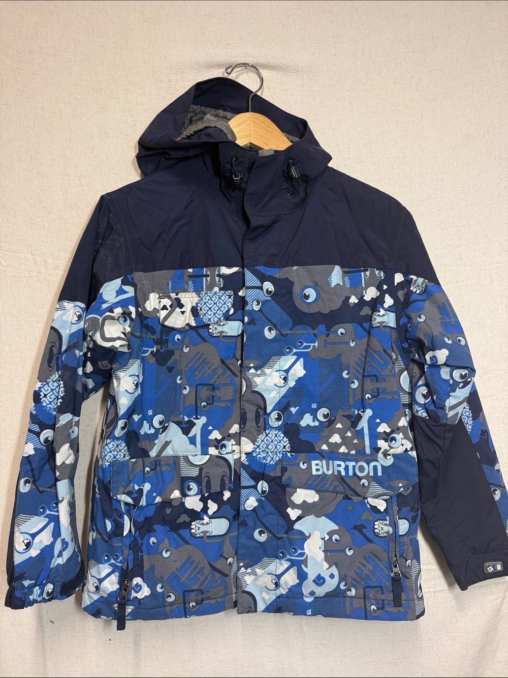 Burton Kids Navy and Blue Camo-Pattern Hooded Puffer Jacket